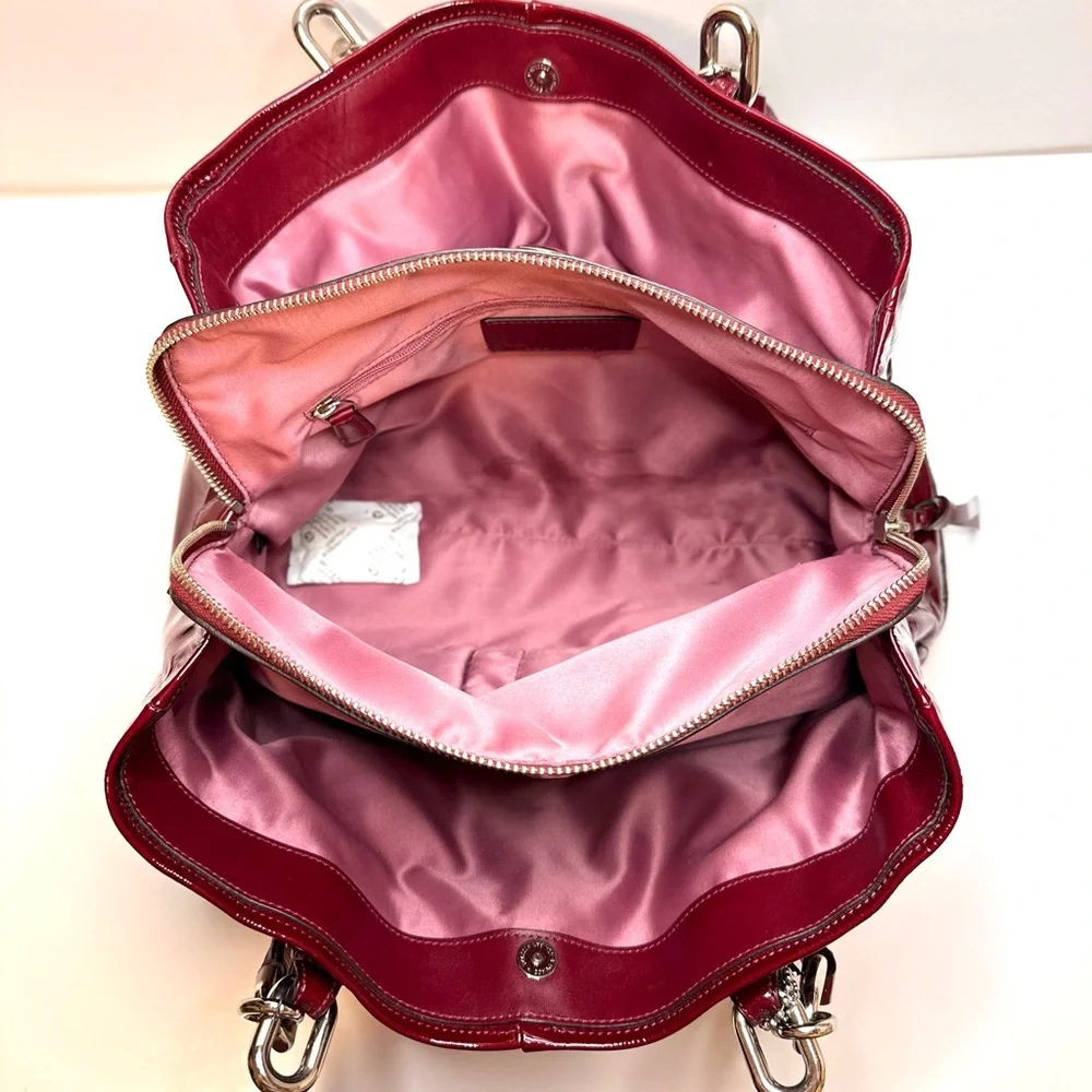 ✅ Sold ✅ Y2K Coach Chelsea Jayden Burgundy Patent Leather Tote Handbag Satchel - Picture 10 of 16